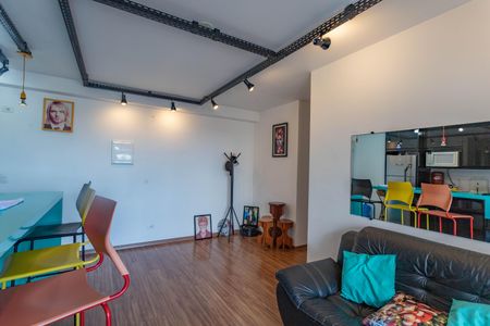 Apartamento à venda com 56m², 2 quartos e 1 vaga Apartamento à venda com 56m², 2 quartos e 1 vagaSala