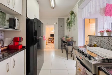Apartamento para alugar com 100m², 2 quartos e 1 vaga Apartamento para alugar com 100m², 2 quartos e 1 vagaCozinha