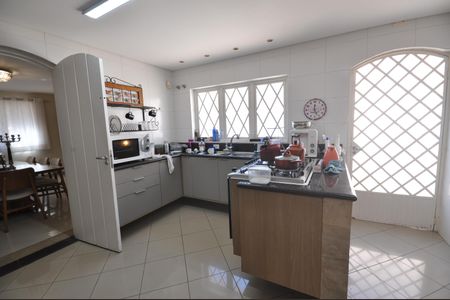 Casa à venda com 650m², 4 quartos e 4 vagasCozinha