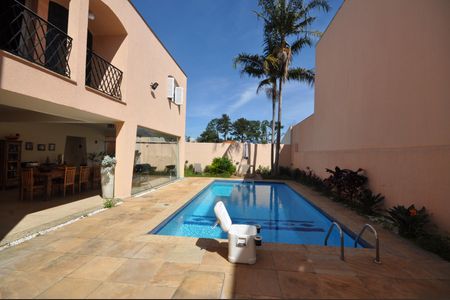 Casa à venda com 650m², 4 quartos e 4 vagasPiscina