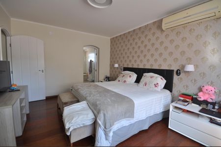 Casa à venda com 650m², 4 quartos e 4 vagasSuíte Master