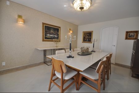Casa à venda com 650m², 4 quartos e 4 vagasSala de Jantar