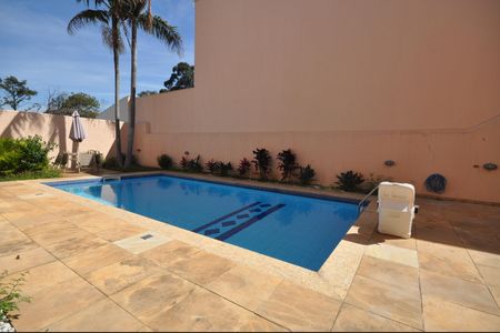 Casa à venda com 650m², 4 quartos e 4 vagasPiscina