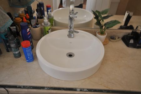 Casa à venda com 650m², 4 quartos e 4 vagasBanheiro da Suíte 3