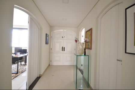 Casa à venda com 650m², 4 quartos e 4 vagasHall de entrada