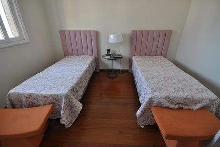 Casa à venda com 650m², 4 quartos e 4 vagasSuíte 2