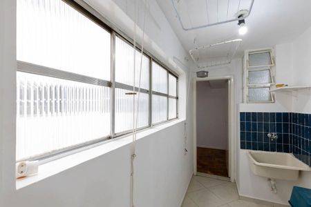 Apartamento à venda com 91m², 2 quartos e 1 vaga Apartamento à venda com 91m², 2 quartos e 1 vagaLavanderia