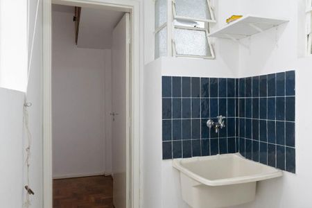 Apartamento à venda com 91m², 2 quartos e 1 vaga Apartamento à venda com 91m², 2 quartos e 1 vagaLavanderia