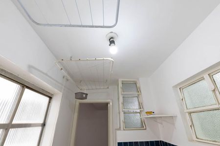 Apartamento à venda com 91m², 2 quartos e 1 vaga Apartamento à venda com 91m², 2 quartos e 1 vagaLavanderia