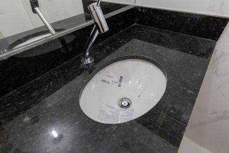 Apartamento à venda com 91m², 2 quartos e 1 vaga Apartamento à venda com 91m², 2 quartos e 1 vagaBanheiro 2