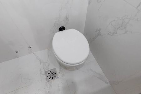 Apartamento à venda com 91m², 2 quartos e 1 vaga Apartamento à venda com 91m², 2 quartos e 1 vagaBanheiro da Suíte