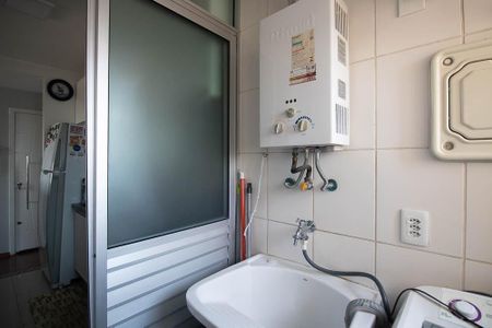 Apartamento à venda com 68m², 3 quartos e 1 vaga Apartamento à venda com 68m², 3 quartos e 1 vagaCozinha e Área de Serviço