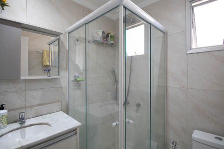 Apartamento à venda com 68m², 3 quartos e 1 vaga Apartamento à venda com 68m², 3 quartos e 1 vagaBanheiro da Suíte