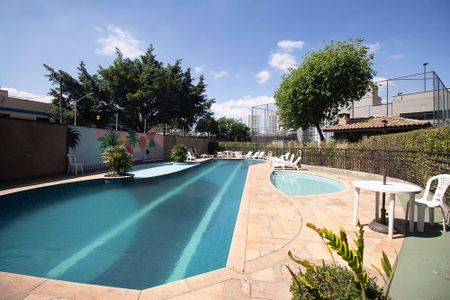 Apartamento à venda com 68m², 3 quartos e 1 vaga Apartamento à venda com 68m², 3 quartos e 1 vagaÁrea comum - Piscina