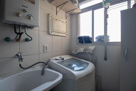 Apartamento à venda com 68m², 3 quartos e 1 vaga Apartamento à venda com 68m², 3 quartos e 1 vagaCozinha e Área de Serviço