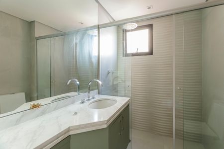 Apartamento à venda com 123m², 3 quartos e 2 vagasBanheiro da Suíte