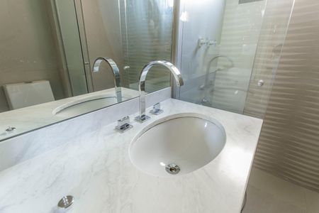 Apartamento à venda com 123m², 3 quartos e 2 vagasBanheiro da Suíte