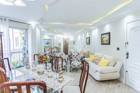 Apartamento à venda com 62m², 2 quartos e 1 vagaSala