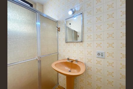 Apartamento para alugar com 120m², 3 quartos e 1 vaga Apartamento para alugar com 120m², 3 quartos e 1 vagaBanheiro