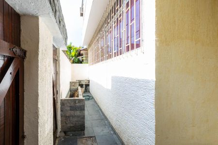 Casa à venda com 220m², 5 quartos e 1 vagaQuintal