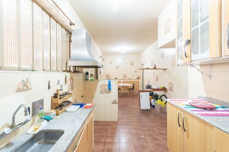 Casa à venda com 220m², 5 quartos e 1 vagaCozinha