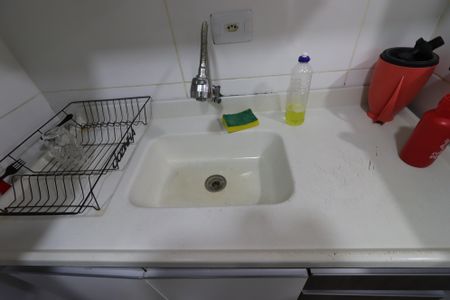 Apartamento à venda com 42m², 2 quartos e 1 vagaCozinha - Pia