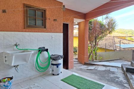 Casa de condomínio à venda com 280m², 4 quartos e 2 vagas Casa de condomínio à venda com 280m², 4 quartos e 2 vagasÁrea de Serviço