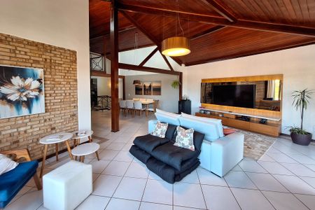 Casa de condomínio à venda com 280m², 4 quartos e 2 vagasSala 