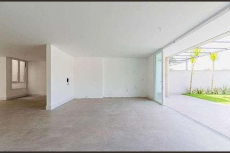 Casa à venda com 4 quartos, 424m² em Jardim Cordeiro, São Paulo