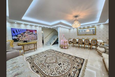 Casa à venda com 3 quartos, 200m² em Butantã, São Paulo