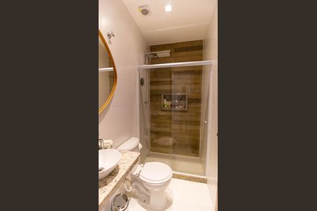 Casa à venda com 140m², 3 quartos e 2 vagas Casa à venda com 140m², 3 quartos e 2 vagasBanheiro Social