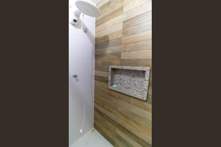 Casa à venda com 140m², 3 quartos e 2 vagas Casa à venda com 140m², 3 quartos e 2 vagasBanheiro Social