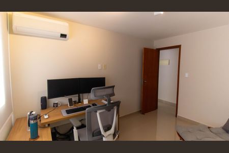 Casa à venda com 140m², 3 quartos e 2 vagas Casa à venda com 140m², 3 quartos e 2 vagasQuarto 2