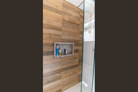 Casa à venda com 140m², 3 quartos e 2 vagas Casa à venda com 140m², 3 quartos e 2 vagasBanheiro da Suíte