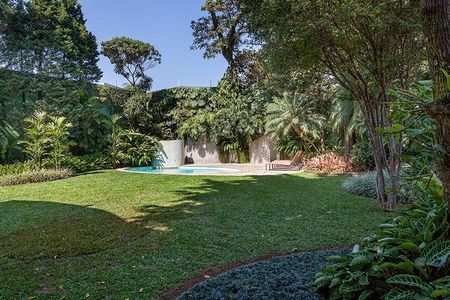 Casa à venda com 589m², 3 quartos e 6 vagas