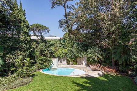 Casa à venda com 589m², 3 quartos e 6 vagas