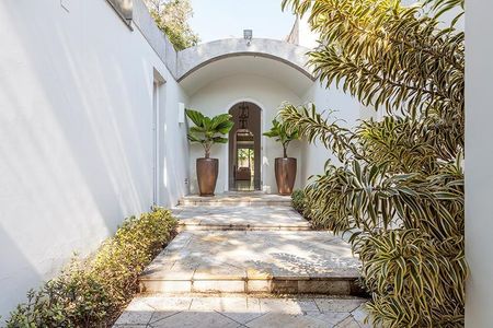 Casa à venda com 589m², 3 quartos e 6 vagas