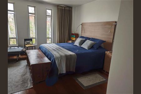 Casa à venda com 5 quartos, 265m² em Planalto Paulista, São Paulo