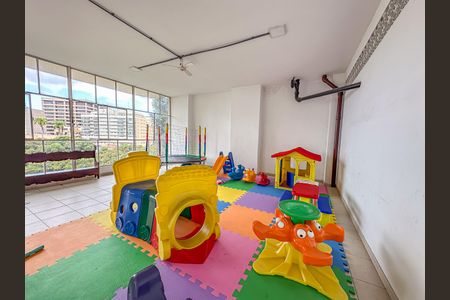 Apartamento à venda com 107m², 3 quartos e 1 vaga Apartamento à venda com 107m², 3 quartos e 1 vagaÁrea comum