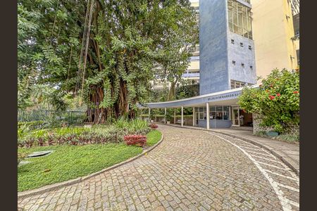 Apartamento à venda com 107m², 3 quartos e 1 vaga Apartamento à venda com 107m², 3 quartos e 1 vagaFachada