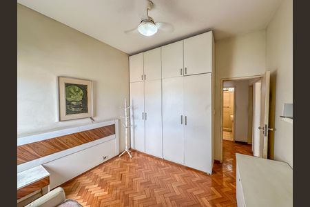Apartamento à venda com 107m², 3 quartos e 1 vaga Apartamento à venda com 107m², 3 quartos e 1 vagaQuarto 1