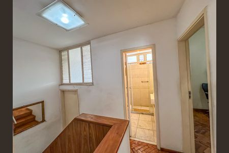 Apartamento à venda com 107m², 3 quartos e 1 vaga Apartamento à venda com 107m², 3 quartos e 1 vagaHall