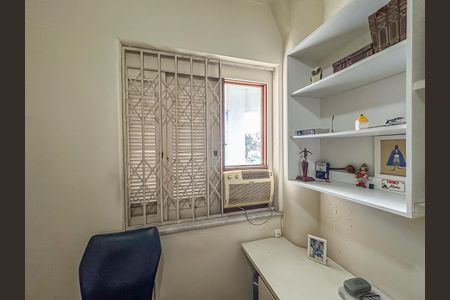 Apartamento à venda com 107m², 3 quartos e 1 vaga Apartamento à venda com 107m², 3 quartos e 1 vagaQuarto 2