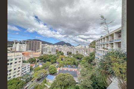 Apartamento à venda com 107m², 3 quartos e 1 vaga Apartamento à venda com 107m², 3 quartos e 1 vagaVista da Sala