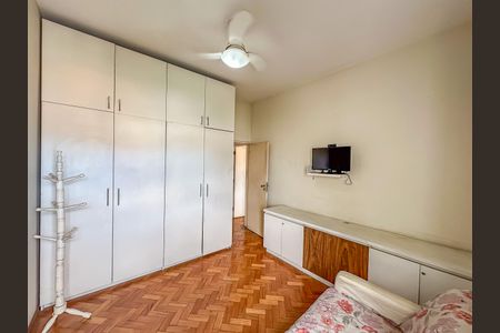 Apartamento à venda com 107m², 3 quartos e 1 vaga Apartamento à venda com 107m², 3 quartos e 1 vagaQuarto 1
