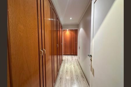 Apartamento à venda com 256m², 4 quartos e 3 vagas