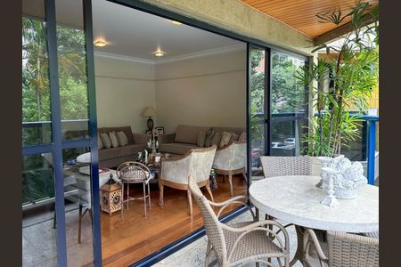 Apartamento à venda com 256m², 4 quartos e 3 vagas