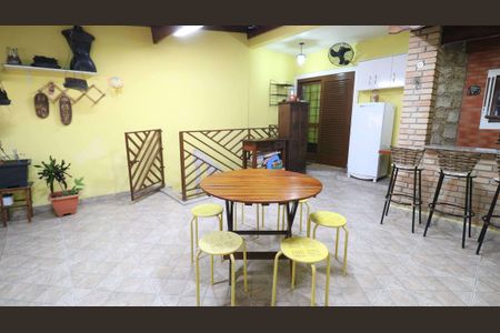 Casa à venda com 125m², 3 quartos e 2 vagas