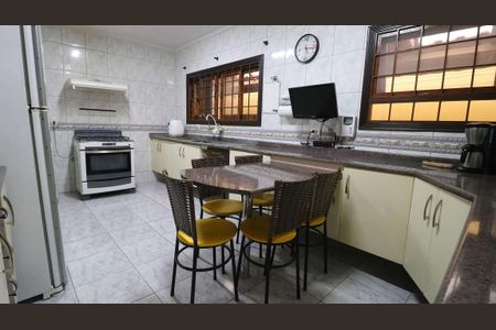 Casa à venda com 125m², 3 quartos e 2 vagas