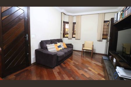 Casa à venda com 3 quartos, 125m² em Vila Nova Carolina, São Paulo